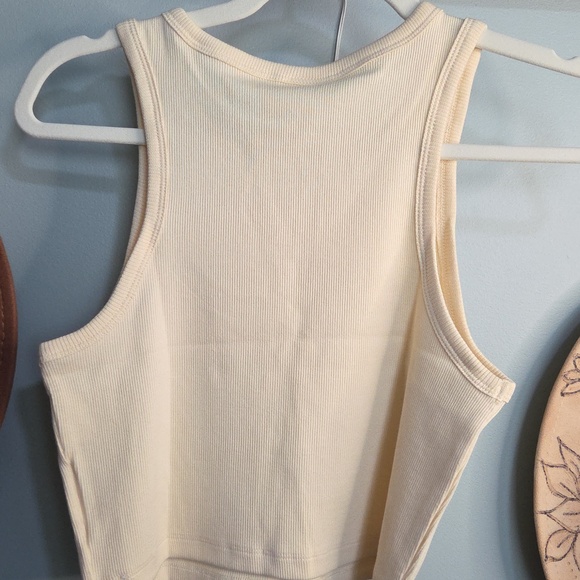 H&M Crop Tank - Picture 4 of 5